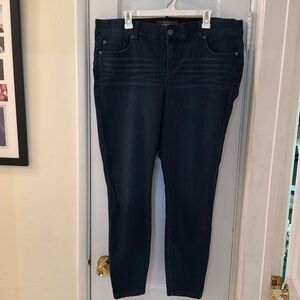 Torrid Premium denim jeans bombshell skinny size 20R